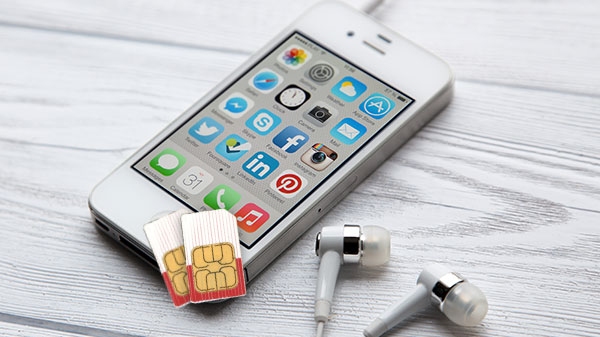 অবশেষে ডুয়াল সিম iPhone লঞ্চ করতে চলেছে অ্যাপেল অবশেষে ডুয়াল সিম iPhone লঞ্চ করতে চলেছে অ্যাপেল