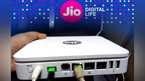 গোটা দেশে ১,৬০০ শহরে আসছে জিও গিগাফাইবার গোটা দেশে ১,৬০০ শহরে আসছে জিও গিগাফাইবার