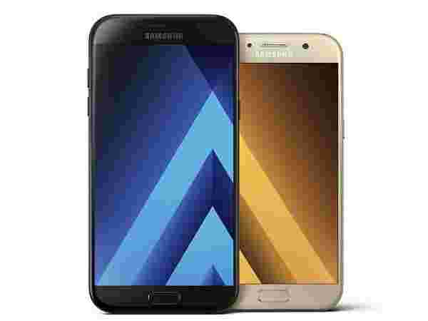 Samsung Galaxy A7 (2017) (EMIs from Rs 1,256/month)