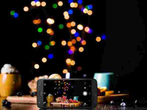 ফিচার্স ও স্পেসিফিকেশান